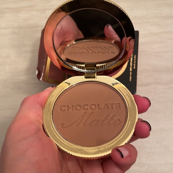 Chocolate Soleil Too Faced Bronzer - Picture 3 of 3